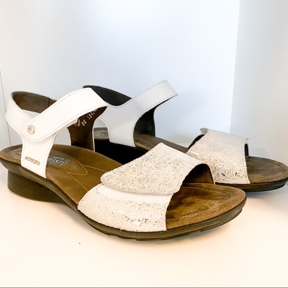 Mephisto Patti Sandal - Picture 2 of 5